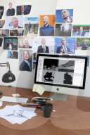 FEATURE - Zuckerberg, Trump, Jobs und Co als klassische Statuen