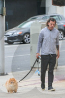 EXKLUSIV - Gavin Rossdale geht mit dem Hund Gassi