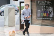 EXKLUSIV - Gavin Rossdale geht mit dem Hund Gassi
