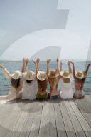 EXKLUSIV - Lilly Becker, Sarah Lombardi, und Cathy Hummels beim Yoga-Retreat in Krotaien
