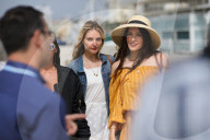 EXKLUSIV - Lilly Becker, Sarah Lombardi, und Cathy Hummels beim Yoga-Retreat in Krotaien
