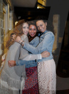 EXKLUSIV - Lilly Becker, Sarah Lombardi, und Cathy Hummels beim Yoga-Retreat in Krotaien