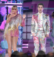 PEOPLE - Billboard Music Awards: Die Show