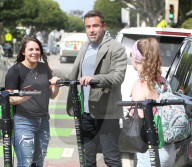 PREMIUM EXCLUSIVE Ben Affleck Accosted By A Gaggle Of Female Tourists After Lunch In Brentwood
