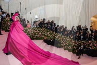 PEOPLE - Met Gala 2019: Lady Gaga inszeniert sich