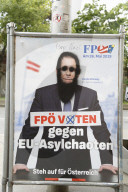 NEWS - Verschmierte Wahlplakte zur Europawahl in Wien