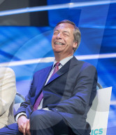 Crowds turn out in support of Nigel Farage at the Brexit Party rally