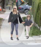 PREMIUM EXCLUSIVE Molly Sims Drives Son Brooks To School In Her Tesla Model X With Falcon Wing Doors 