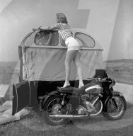 FEATURE - Campieren 1959 im Seitenwagen