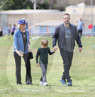 PREMIUM EXCLUSIVE Ben Affleck Bonds With Mom Over Mother's Day Weekend