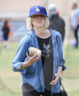 PREMIUM EXCLUSIVE Ben Affleck Bonds With Mom Over Mother's Day Weekend