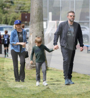 PREMIUM EXCLUSIVE Ben Affleck Bonds With Mom Over Mother's Day Weekend