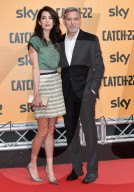 PEOPLE - George Clooney und Amal Alamuddin an der Catch-22 Premiere in Rom