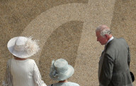 PEOPLE - Queen's Garden Party im Buckingham Palast