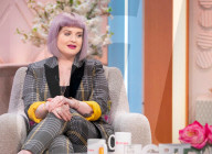 PEOPLE - Kelly Osbourne in TV-Show  "Lorraine"
