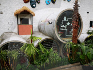 FEATURE - Röhren-Café in Chonqing