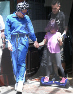 PEOPLE - Pink und Carey Hart mit Tochter Willow in New York