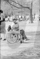 FEATURE - Blick zurück: Lunchtime im Central Park in den 50er Jahren
