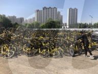 NEWS - China: Fast 2 Millionen Mietvelos verstopfen die chinesische Hauptstadt