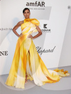PEOPLE - Cannes: amfAR Gala