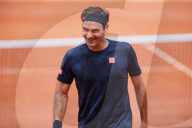 NEWS - Tennis: Roger Federer beim Training in Roland Garros