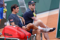 NEWS - Tennis: Roger Federer beim Training in Roland Garros