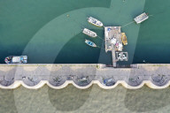 FEATURE - Damm in Qingdao sorgt für sauberes Wasser im Hafen