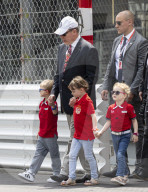 PEOPLE - Prinz Albert mit seinen Kiundern am GP von Monaco