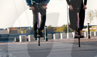FEATURE - Noch mehr Mobilität: Bald auch Pogo-Sticks zu mieten