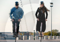 FEATURE - Noch mehr Mobilität: Bald auch Pogo-Sticks zu mieten