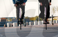 FEATURE - Noch mehr Mobilität: Bald auch Pogo-Sticks zu mieten