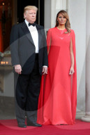 NEWS - Donald Trump trifft Premierministerin Theresa May zum Dinner