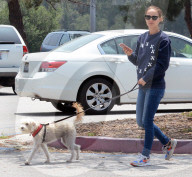 PEOPLE - Natalie Portman mit ihrer Familie auf einem Spielplatz in Los Feliz