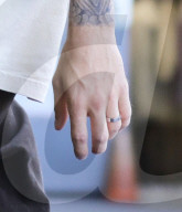 PEOPLE - Hier funkelt der Ehering von Justin und Hailey Bieber