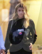 EXKLUSIV - Sofia Richie geht ohne Scott essen