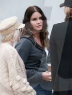 PREMIUM EXCLUSIVE Lana Del Rey Joins Justin Bieber At Church Despite Hailey's Disapproval