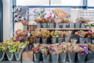 Waitrose launches packaging-free trial
Oxford store offers refillable options for items such as alcohol, rice and cleaning materials