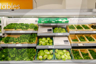 Waitrose launches packaging-free trial
Oxford store offers refillable options for items such as alcohol, rice and cleaning materials