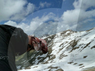 FEATURE -  Bärenattacke überlebt: Andi Bauer konnte einen Bär beim Bergsteigen in Rumänien in die Flucht treiben