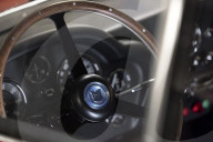 FEATURE - Neuauflage des Aston Martin DB4 kostet über 6 Millionen Franken