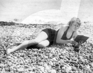 FEATURE - Blick zurück: Strandleben in England im 20. Jahrhundert