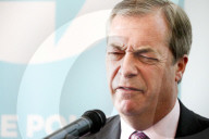 NEWS - Nigel Farage an PK seiner Brexit-Partei
