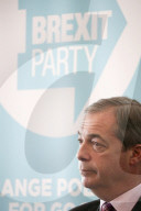 NEWS - Nigel Farage an PK seiner Brexit-Partei