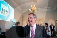 NEWS - Nigel Farage an PK seiner Brexit-Partei