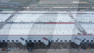 NEWS - Neue Fabrik von Tesla in Shanghai