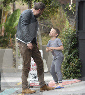 PREMIUM EXCLUSIVE Ben Affleck Takes The Kids for A Fun Lunch