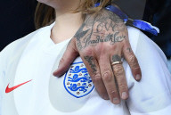 PEOPLE - David Beckham küsst Tochter Harper auf der Tribüne der Frauenfussball-WM