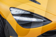 FEATURE - Baby McLaren Sportwagen für Kinder macht echte Motorgeräusche