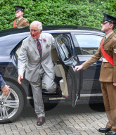 Prince Charles, Prince of Wales, President, The Prince s Trust, visits their call centre at Nantgarw, near Cardiff, to meet those who help over 72, 000 young people, who get in touch with the charity over the phone, often for the first time. Connect Assis