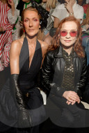 PEOPLE - Promis an Schiaparelli-Show der Haute Couture Fashion Week in Paris